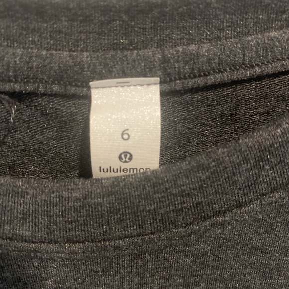 Lululemon twist front long sleeve - Picture 3 of 3